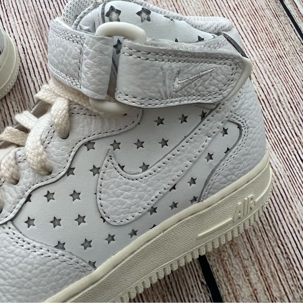 New white NIKE Air Force 1 Mid star cut out women's sneakers shoes size 5.5 - Picture 11 of 13
